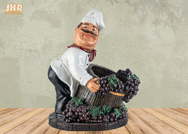 ตกแต่งโต๊ะเชฟ Polyresin รูปปั้นตุ๊กตาเรซิ่นเชฟที่วางไวน์ขนาดเล็กรูปปั้นพ่อครัว